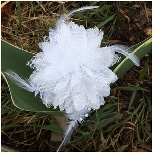 Derby Bridal White Floral Feather Clip Pin Tie